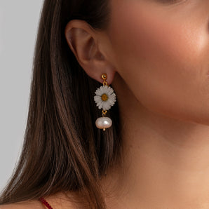 Crystallized Daisies and Pearls Earrings