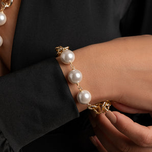 Golden Bracelet with Pearls